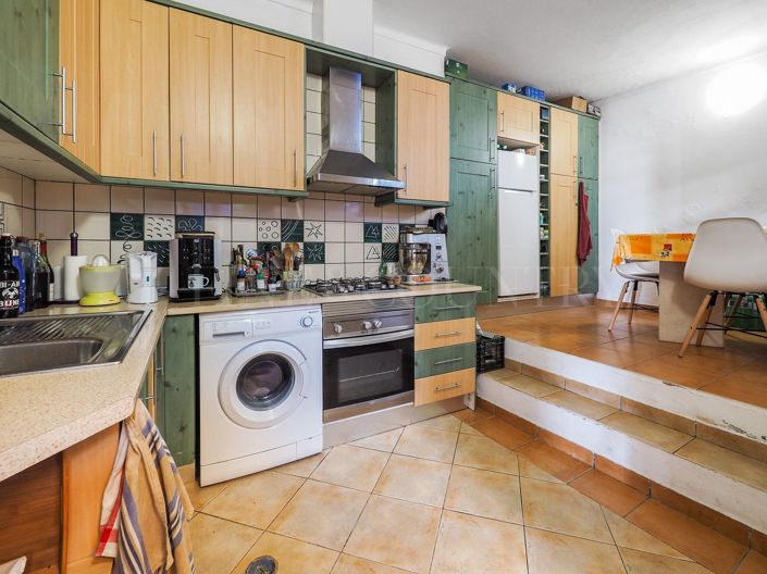 Image No.23-2 Bed Townhouse for sale