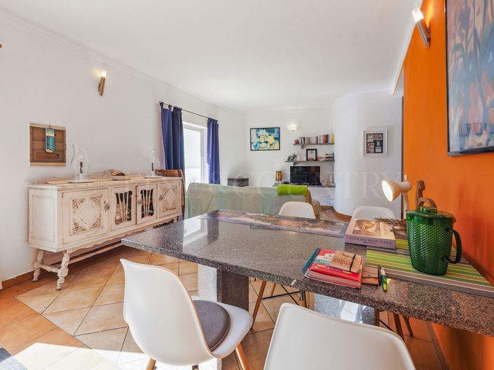Image No.37-2 Bed Townhouse for sale