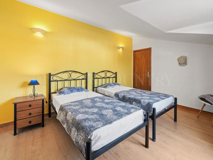 Image No.41-2 Bed Townhouse for sale