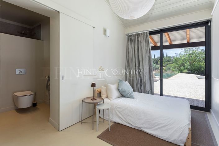 Image No.31-5 Bed Villa for sale
