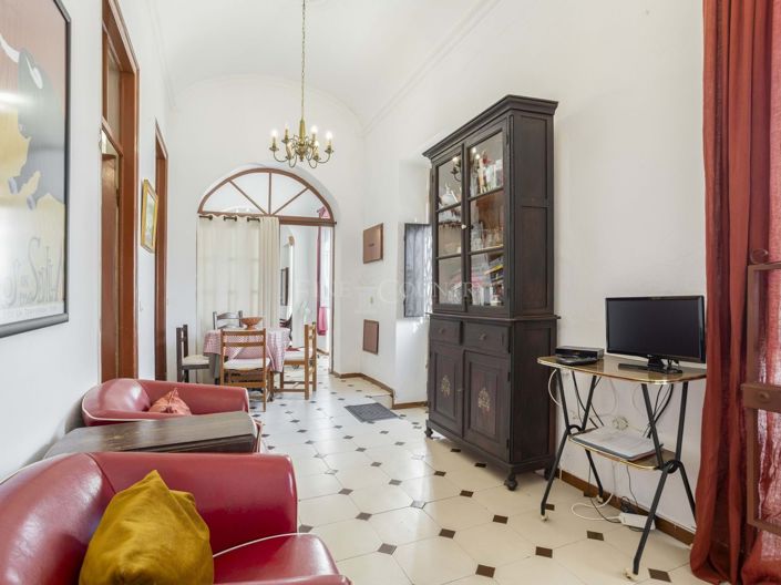 Image No.11-5 Bed Townhouse for sale