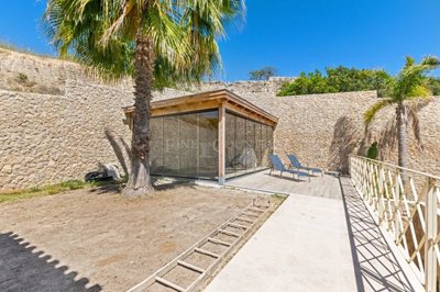 2104-298491-b952a8cbdbc2fd66601ce91bb265b9cce