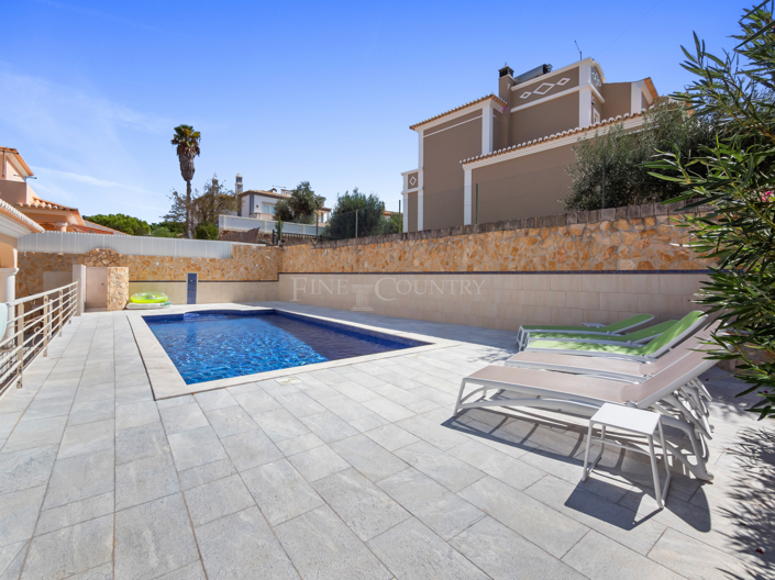 Image No.20-3 Bed Villa for sale