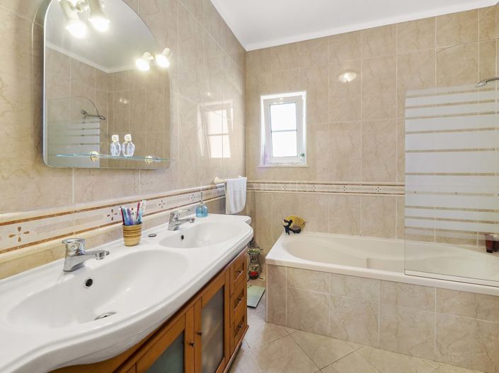 Image No.31-Propriété de 4 chambres à vendre à Carvoeiro