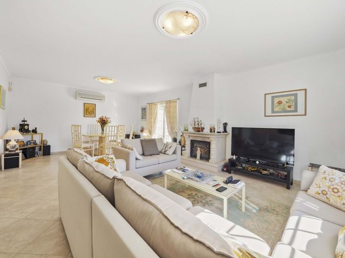 Image No.8-Propriété de 4 chambres à vendre à Carvoeiro