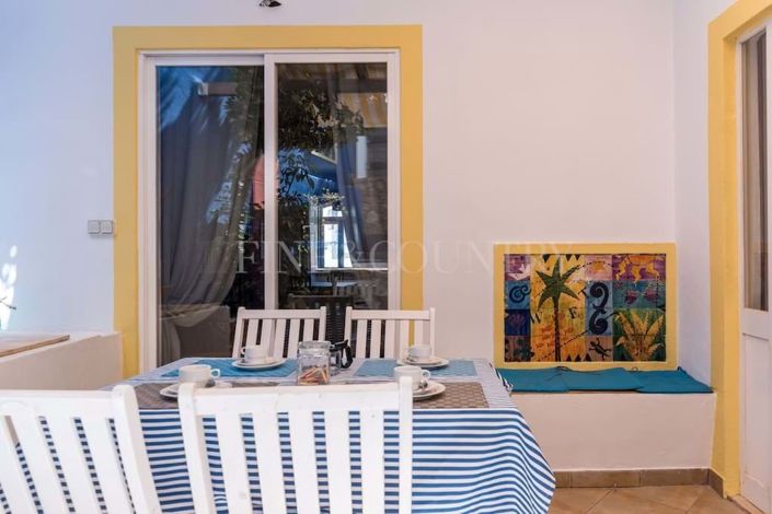 Image No.16-2 Bed Townhouse for sale