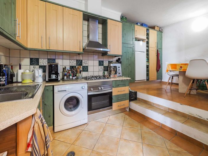 Image No.22-2 Bed Townhouse for sale