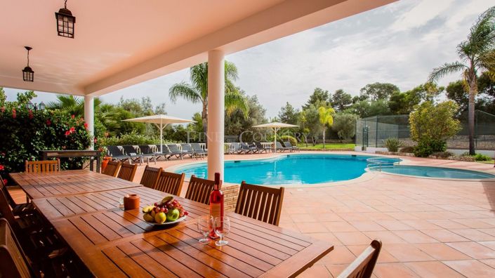 Image No.1-7 Bed Property for sale