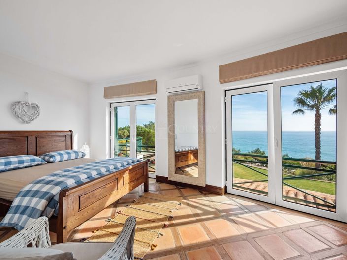 Image No.32-4 Bed Property for sale