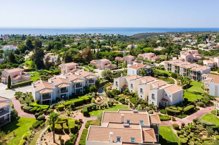 Image No.50-2 Bed Townhouse for sale