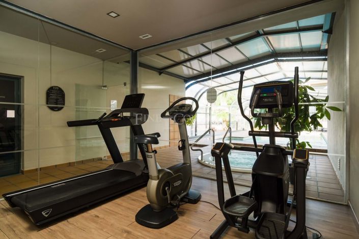 Image No.62-2 Bed Townhouse for sale