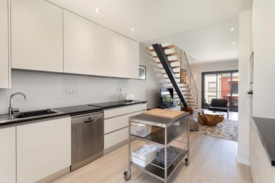 2104-296756-b952a8cbdbc2fd66601ce91bb265b9cce