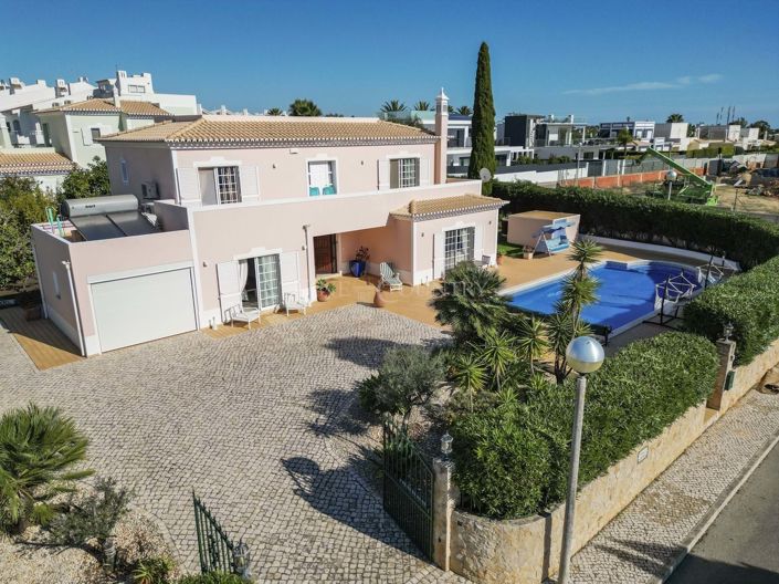 Image No.1-Villa de 4 chambres à vendre à Carvoeiro