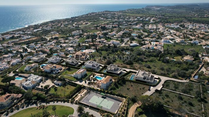 Image No.1-Propriété de 4 chambres à vendre à Praia da Luz