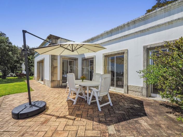 Image No.1-7 Bed Property for sale