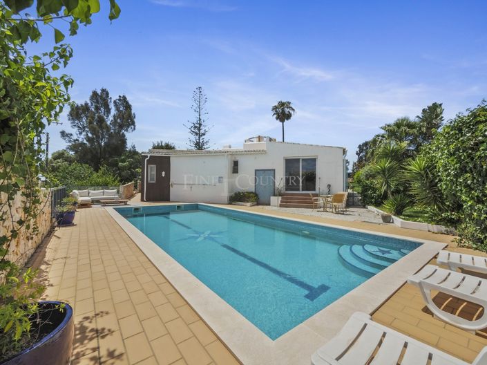 Image No.1-3 Bed Property for sale