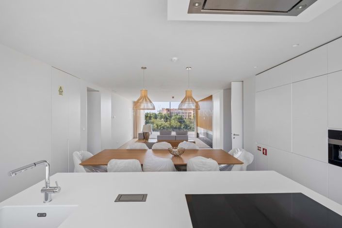 Image No.12-3 Bed Apartment for sale