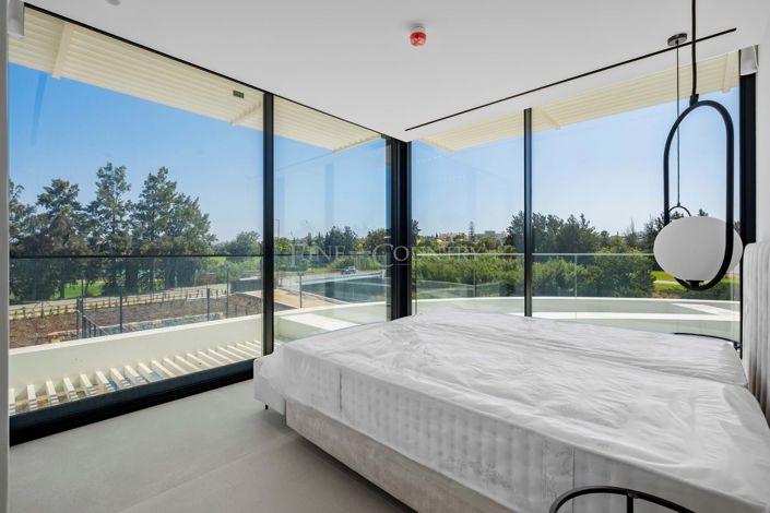 Image No.19-3 Bed Apartment for sale