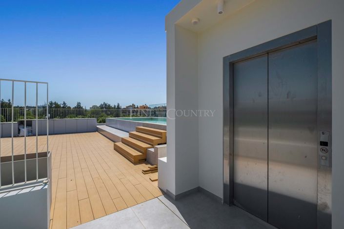 Image No.30-3 Bed Apartment for sale