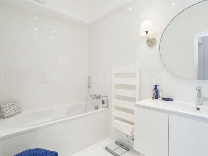 Image No.18-3 Bed Townhouse for sale