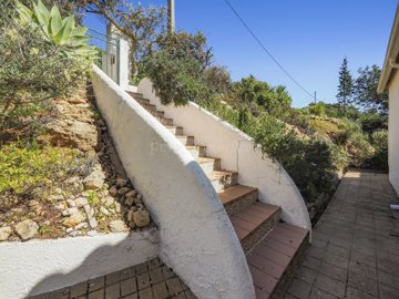 2104-341933-b952a8cbdbc2fd66601ce91bb265b9cce