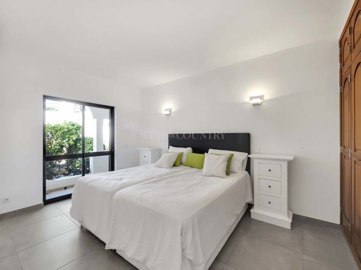 Image No.15-2 Bed Apartment for sale