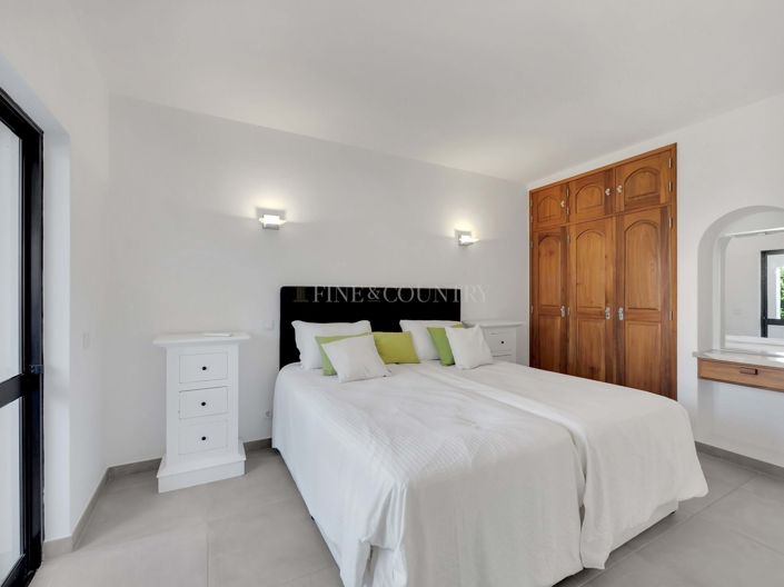 Image No.17-2 Bed Apartment for sale