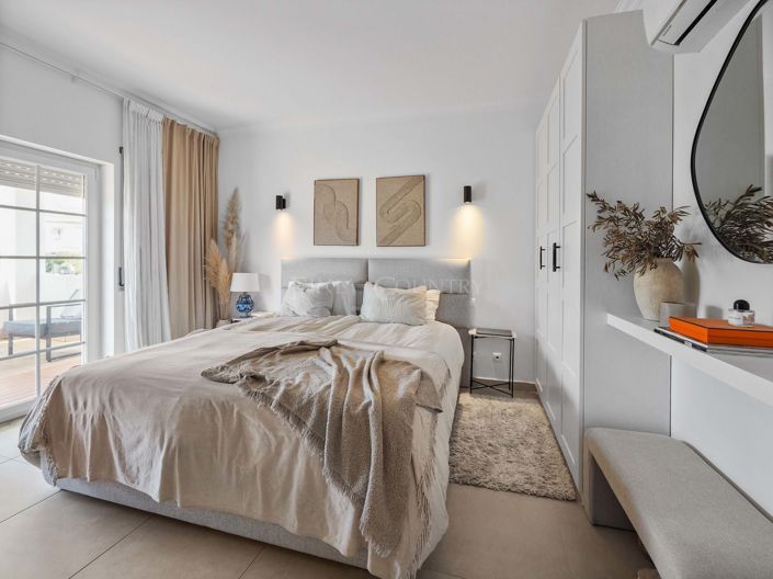 Image No.16-3 Bed Semi-Detached for sale