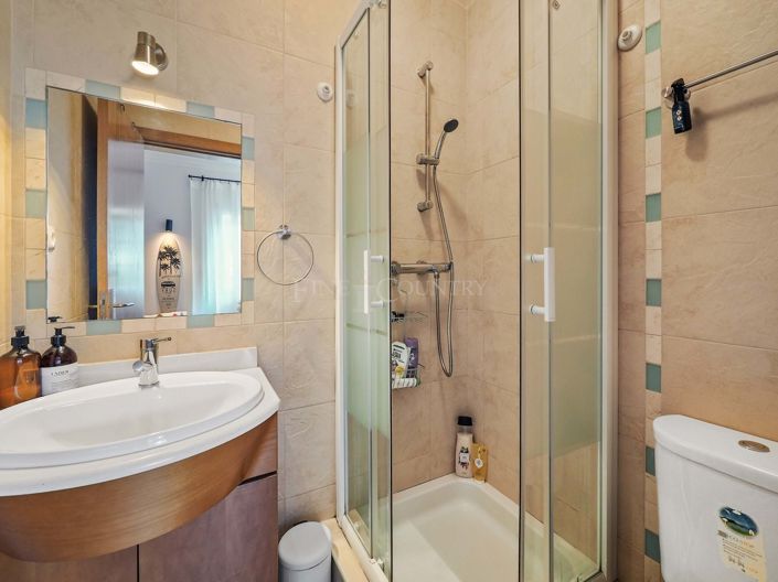 Image No.23-3 Bed Semi-Detached for sale