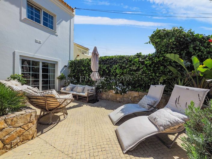 Image No.28-3 Bed Semi-Detached for sale