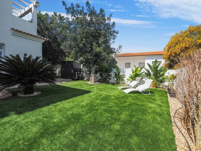 Image No.35-3 Bed Semi-Detached for sale