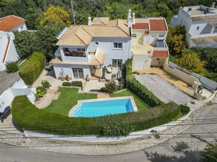 Image No.44-3 Bed Semi-Detached for sale