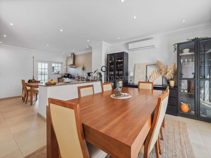 Image No.8-3 Bed Semi-Detached for sale