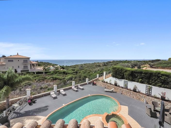 Image No.66-7 Bed Property for sale