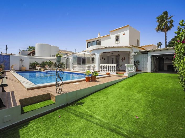 Image No.36-3 Bed Property for sale