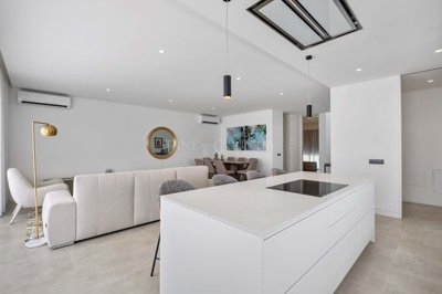 2104-245924-b952a8cbdbc2fd66601ce91bb265b9cce