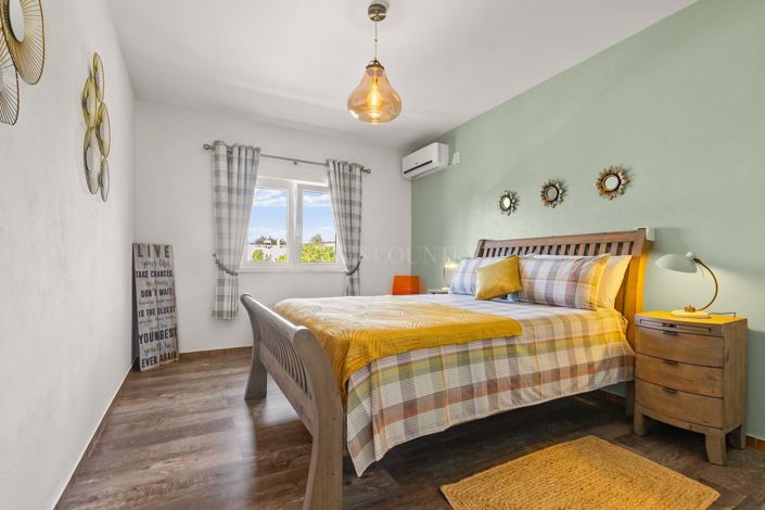 Image No.4-5 Bed Villa for sale