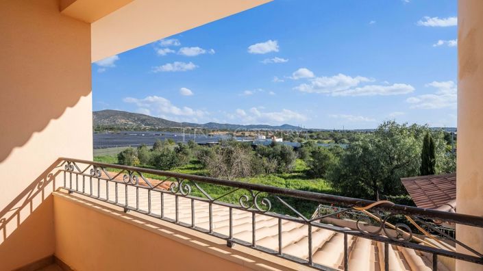 Image No.22-3 Bed Property for sale