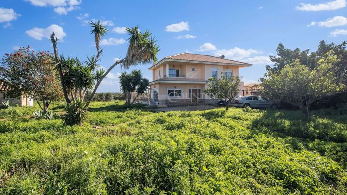 Image No.30-3 Bed Property for sale