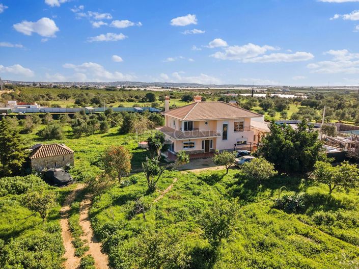 Image No.33-3 Bed Property for sale