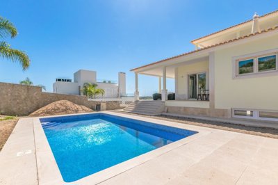 1 - Pateo, Property