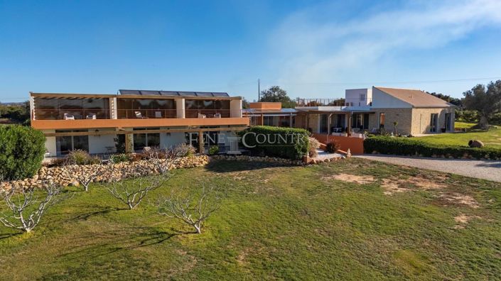 Image No.1-5 Bed Villa for sale