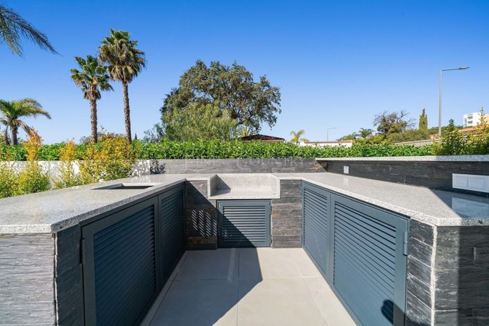 Image No.15-4 Bed Villa for sale