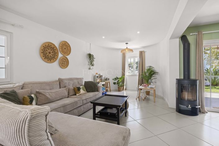 Image No.13-4 Bed Villa for sale