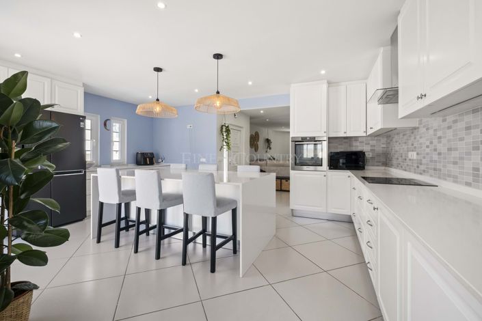 Image No.17-4 Bed Villa for sale