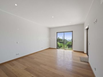 2104-353412-b952a8cbdbc2fd66601ce91bb265b9cce