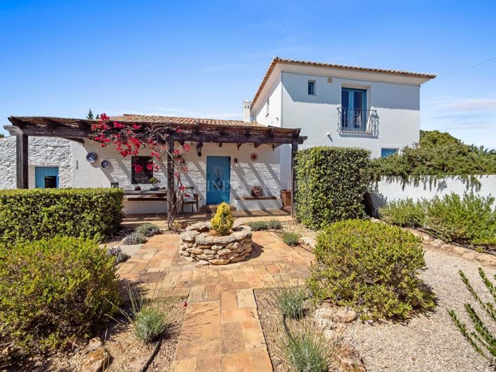 Image No.2-3 Bed Property for sale