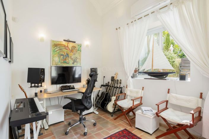 Image No.23-3 Bed Villa for sale