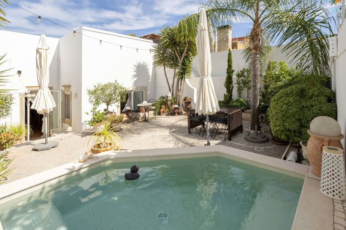 Image No.33-3 Bed Villa for sale