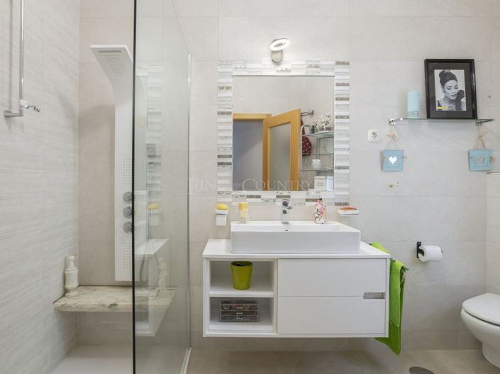 Image No.16-4 Bed Villa for sale